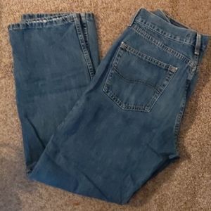 Lee Relaxed Fit Straight Leg . Size: 33 x 32